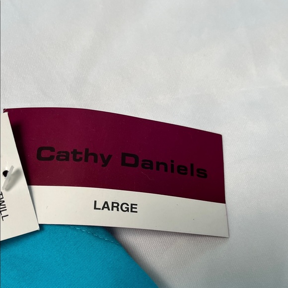 Blue Capri Pants - Picture 5 of 8